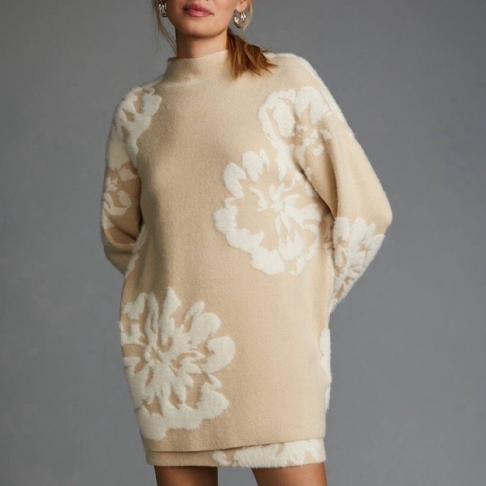Anthropologie Tunic Sweater Size Small Eyelash Knit Floral Oversized Mock Neck